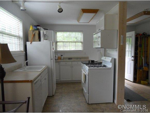 1380 Cedar Cliff Road - Photo 3