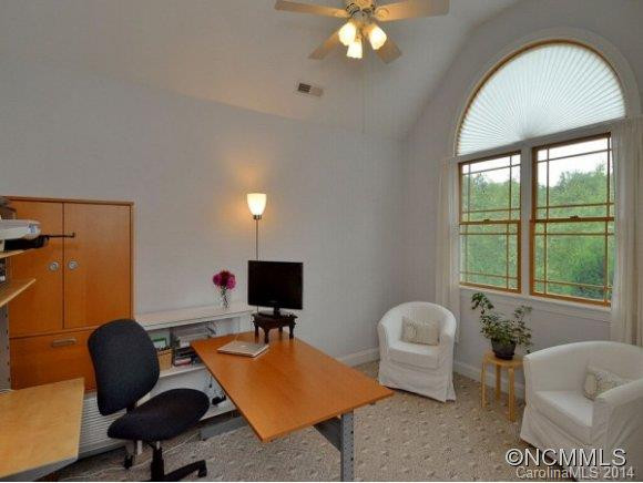10 Hawtree Court - Photo 15