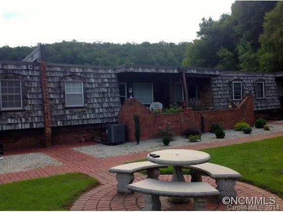 89 C Westwood Chateau Unit 221