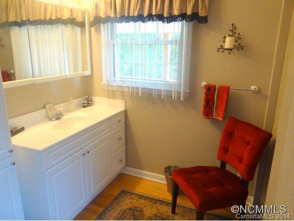 276 Richmond Hill Drive - Photo 9