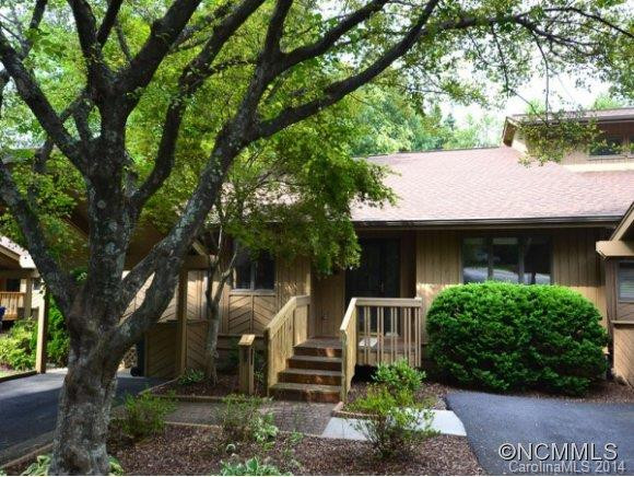 305 WHITE OAK DRIVE
