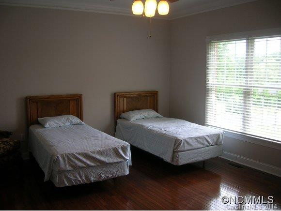 182 Kensington Drive - Photo 13