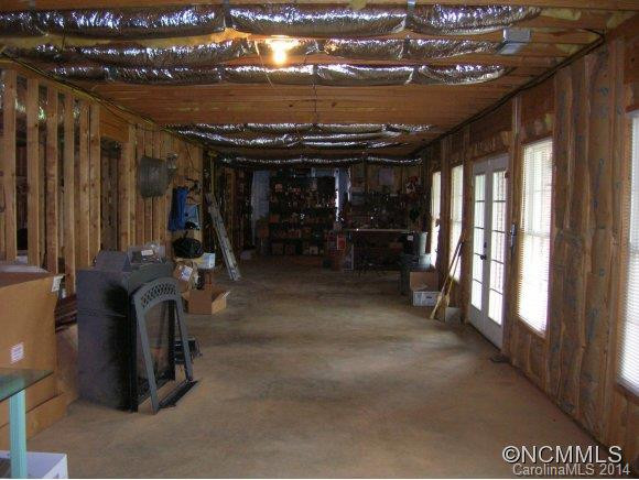 182 Kensington Drive - Photo 16