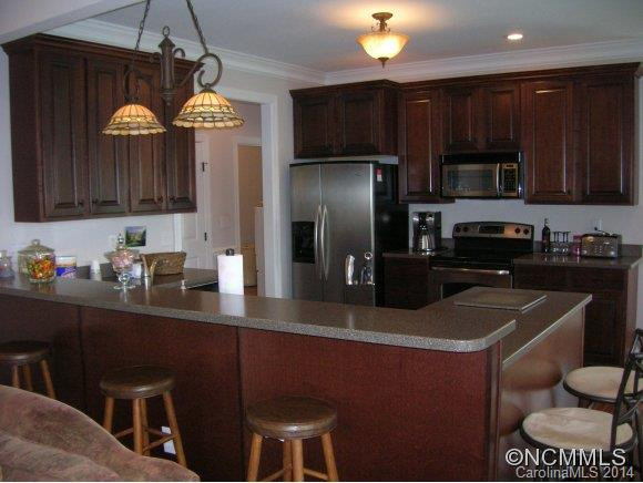 182 Kensington Drive - Photo 3