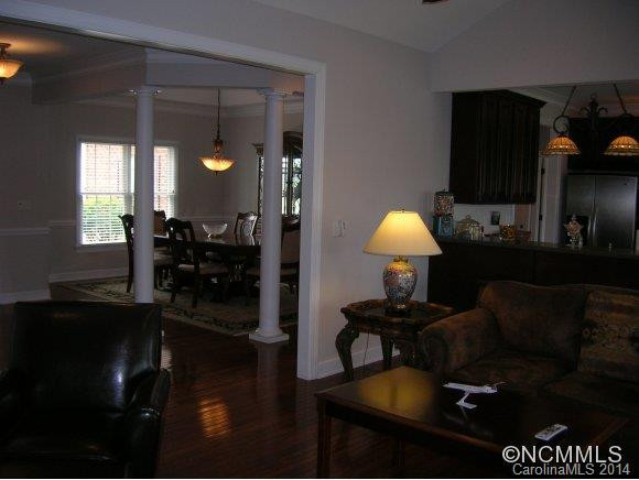182 Kensington Drive - Photo 5
