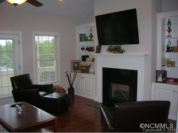 182 Kensington Drive - Photo 9