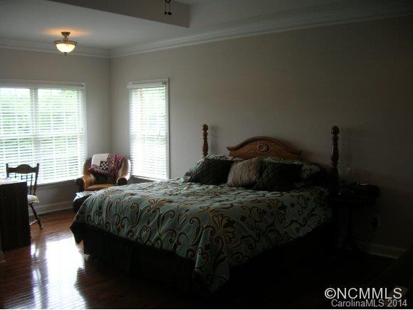 182 Kensington Drive - Photo 10