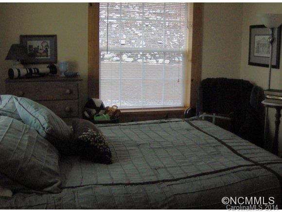 909 Ayers Mountain Road - Photo 12