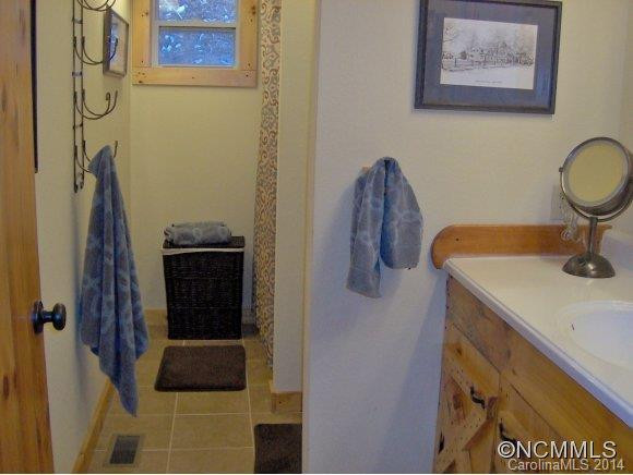 909 Ayers Mountain Road - Photo 18