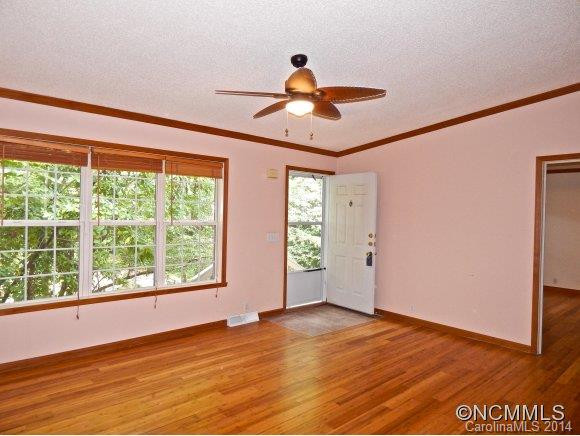 15 Lunsford Road - Photo 2