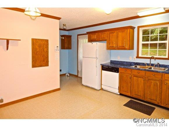 15 Lunsford Road - Photo 5