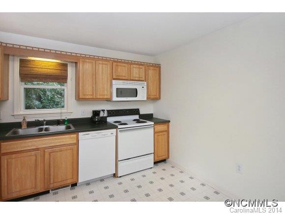 12 Crestview Court - Photo 4