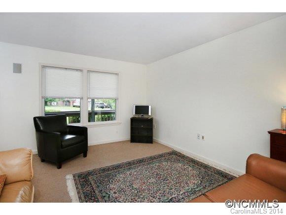 12 Crestview Court - Photo 5