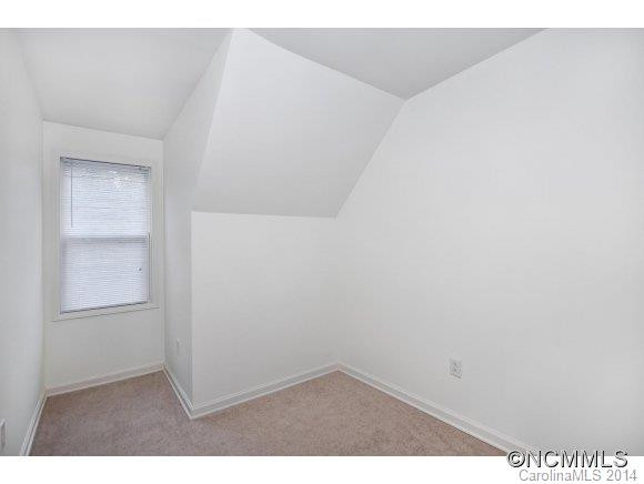12 Crestview Court - Photo 8