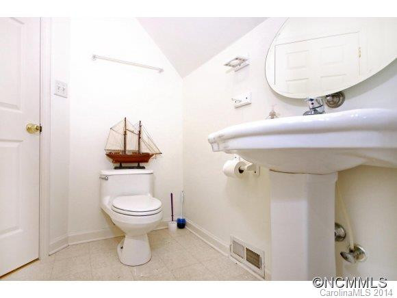 12 Crestview Court - Photo 9