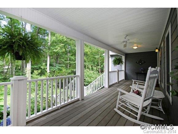27 Oak Hollow - Photo 2