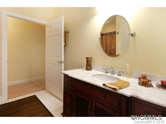 27 Oak Hollow - Photo 15