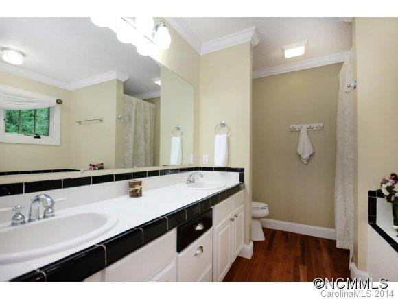 27 Oak Hollow - Photo 9