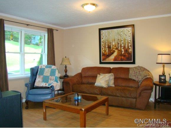 7 Eastcrest Dr - Photo 7