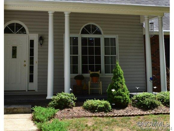 231 Arbor Lane - Photo 2