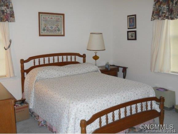 33 Tutor Lane - Photo 11