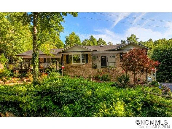 439 Deerhaven Lane
