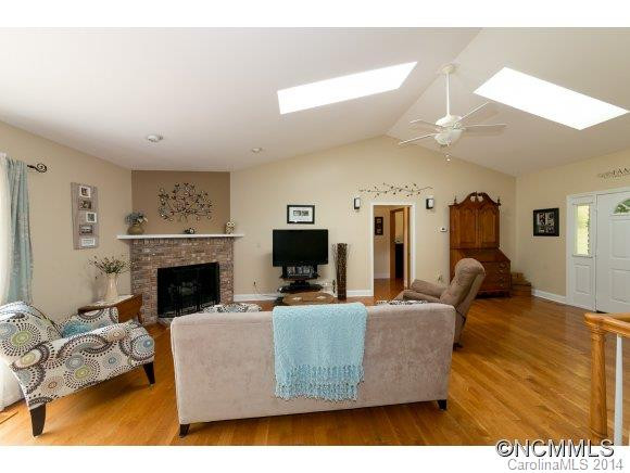 439 Deerhaven Lane - Photo 7