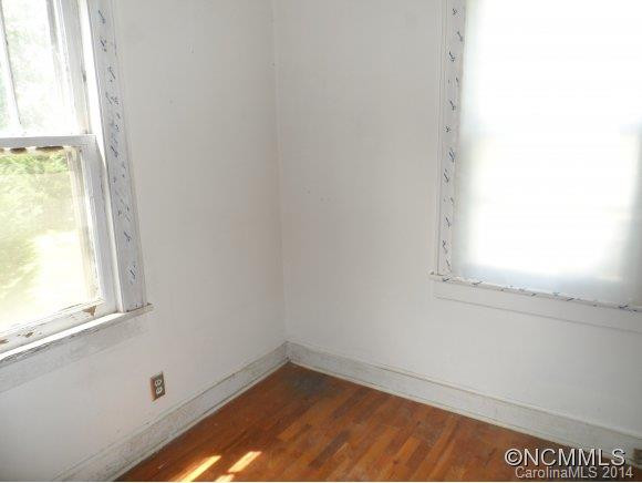 331 State Street - Photo 2