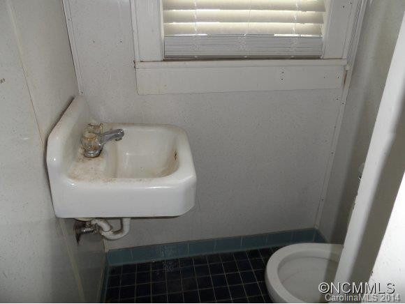 331 State Street - Photo 3