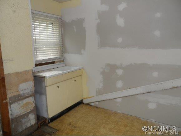 331 State Street - Photo 5
