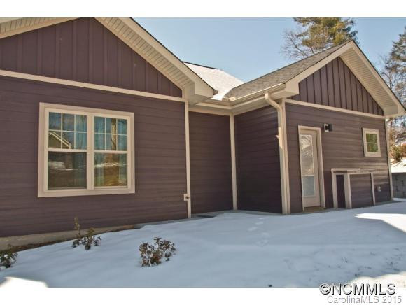 13 Allen Ave - Photo 2