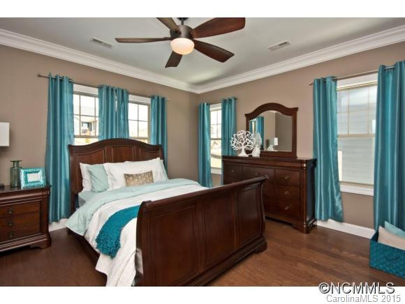 13 Allen Ave - Photo 11