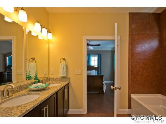 13 Allen Ave - Photo 12