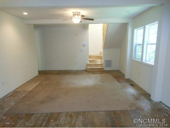 53 Travis Street - Photo 5