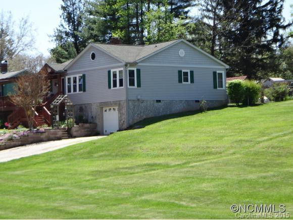 200 Ashworth - Photo 2