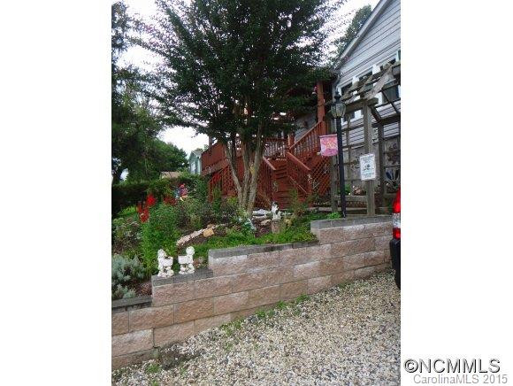 200 Ashworth - Photo 18