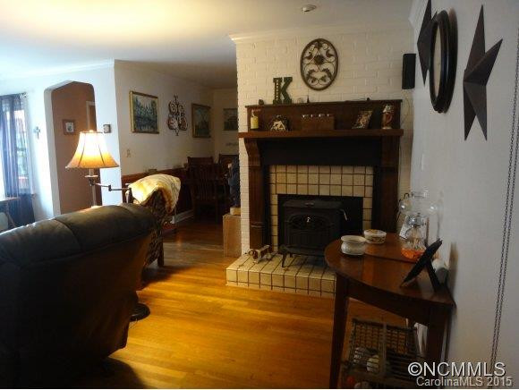 200 Ashworth - Photo 5
