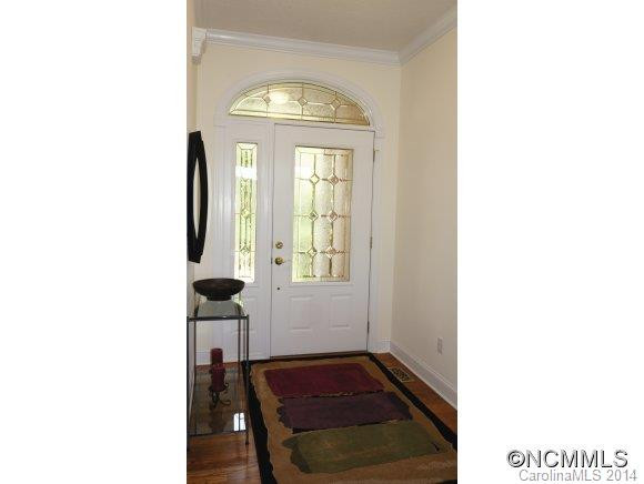 19 Southridge - Photo 3