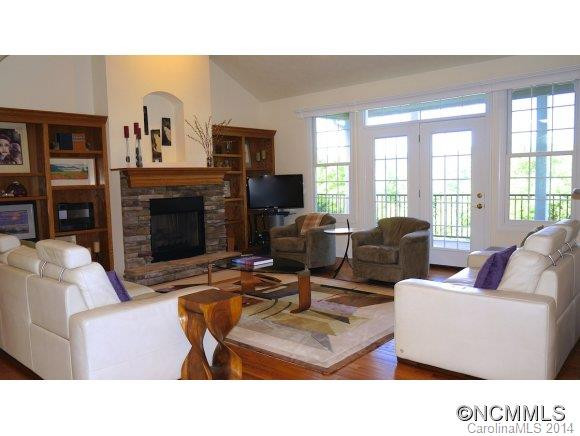 19 Southridge - Photo 6