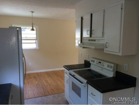 25 Ridgelawn Road - Photo 4