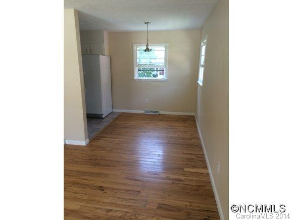 25 Ridgelawn Road - Photo 5