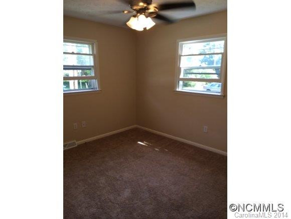25 Ridgelawn Road - Photo 7