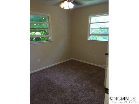 25 Ridgelawn Road - Photo 8