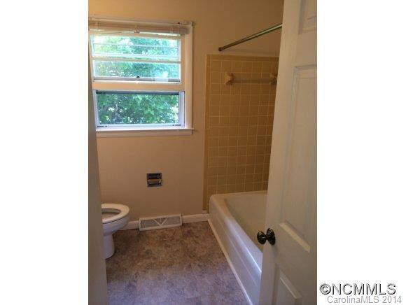 25 Ridgelawn Road - Photo 9