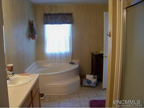 33 Rowe Court - Photo 8
