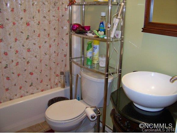 33 Rowe Court - Photo 10
