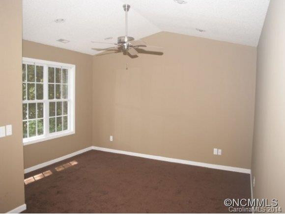 1077 SUMMIT SPRINGS DRIVE - Photo 3