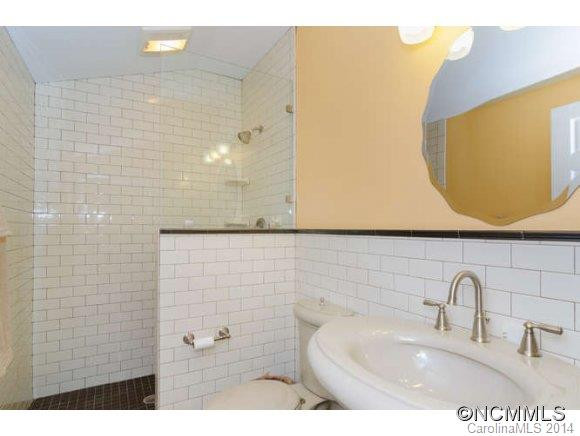 100 WEMBLEY ROAD - Photo 18