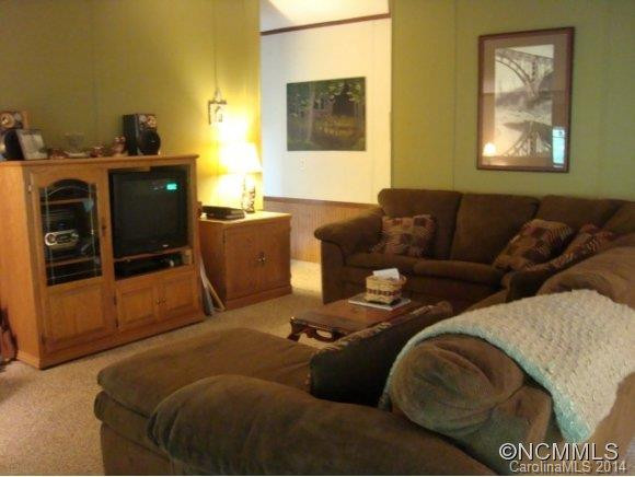 668 Bishop Lane - Photo 3