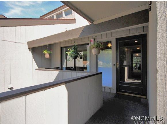 14 Lakemoor Ln - Photo 2